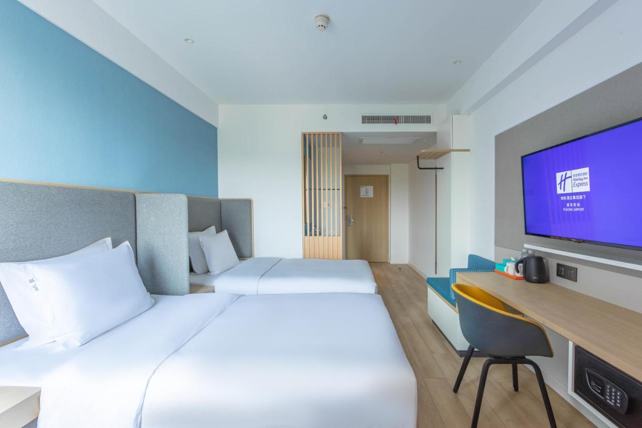 Holiday Inn Express Shanghai Pudong Airport By Ihg Экстерьер фото