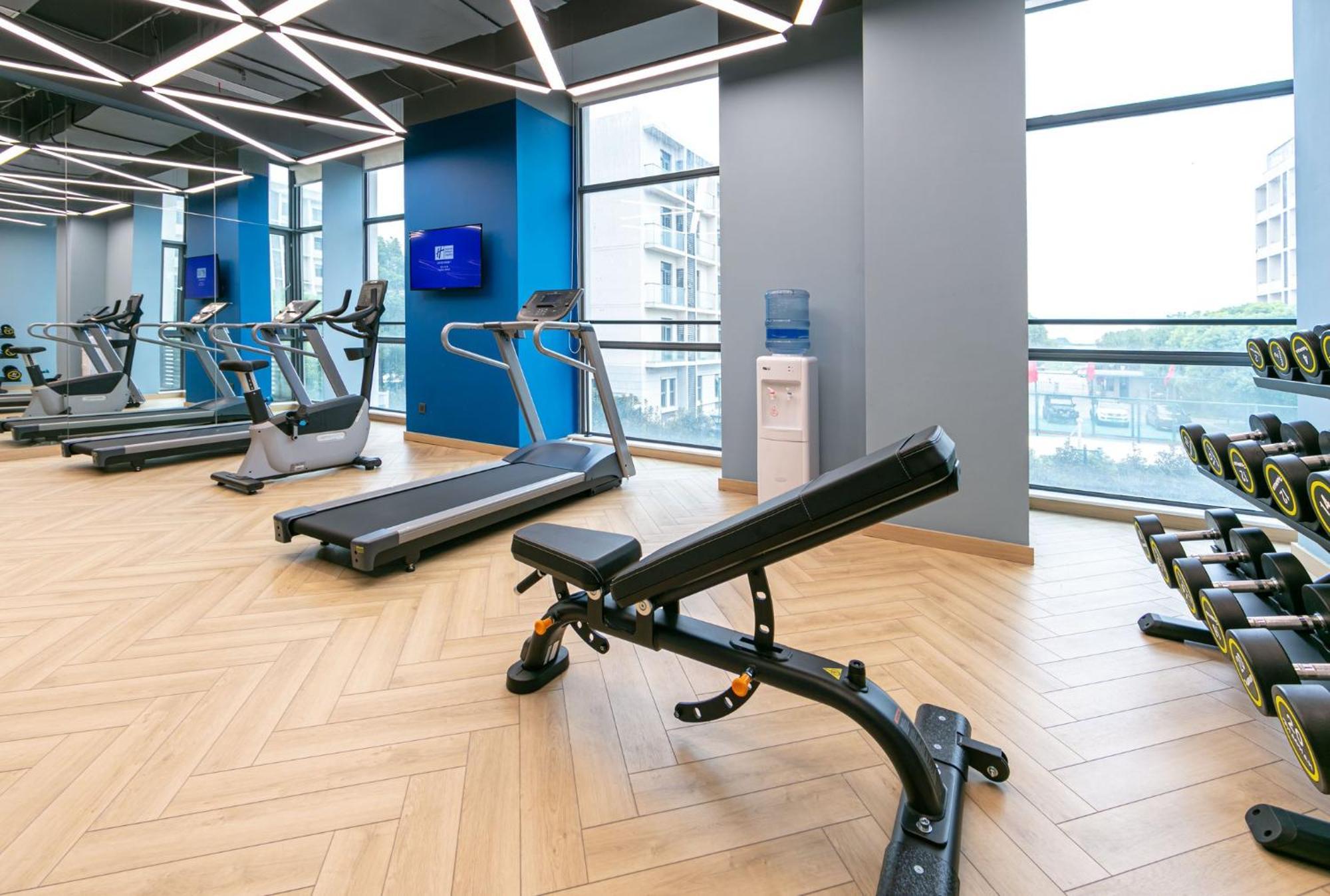 Holiday Inn Express Shanghai Pudong Airport By Ihg Экстерьер фото
